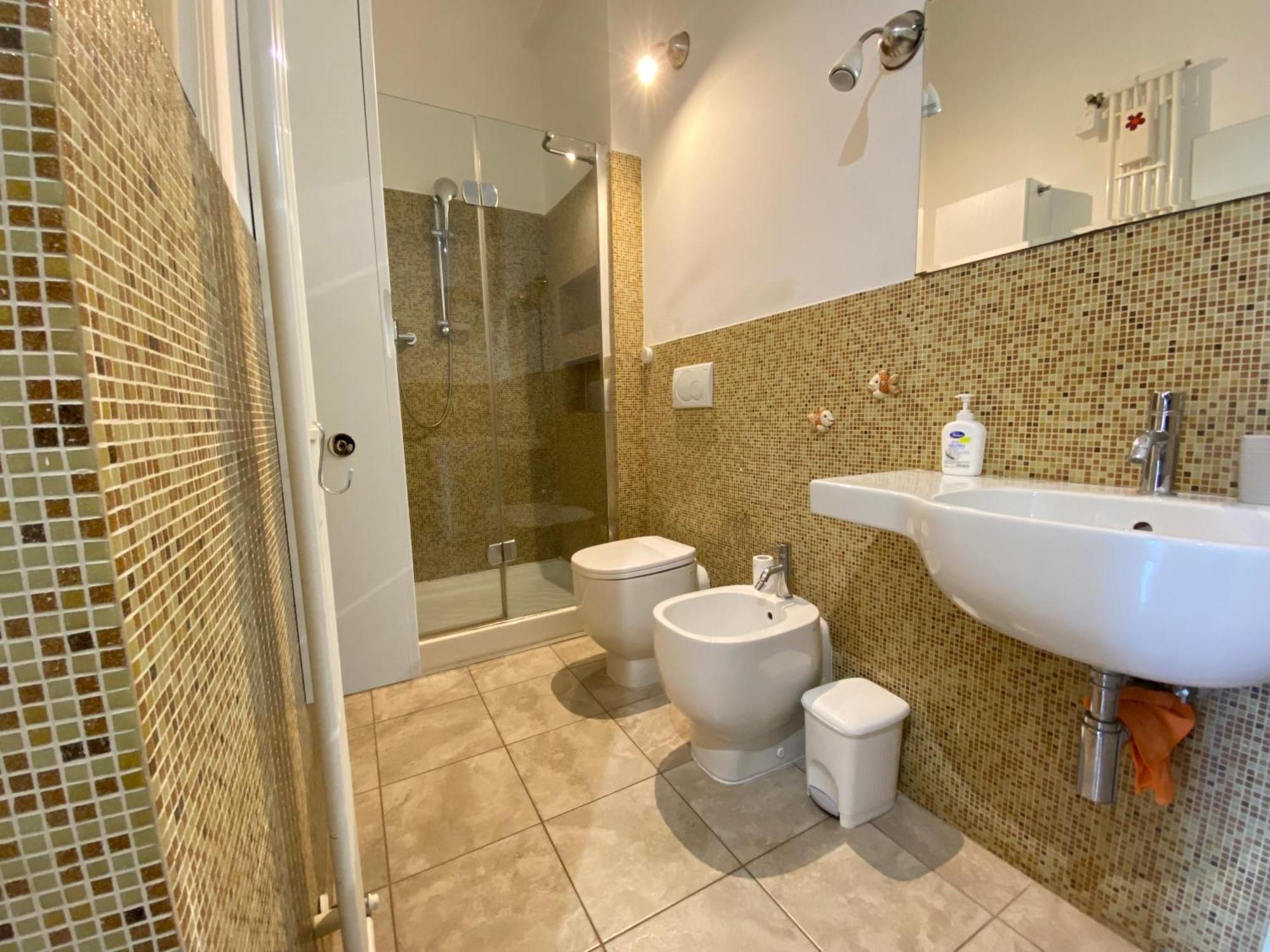 Avantgard Rooms Western Station بولونيا المظهر الخارجي الصورة